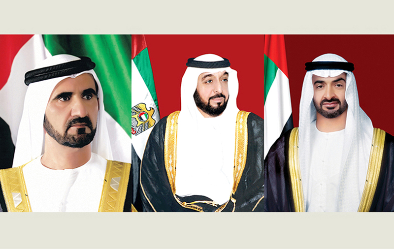 خليفة ومحمد بن راشد ومحمد بن زايد يهنئون القادة بالعيد