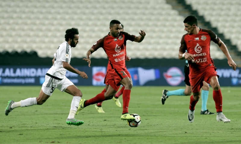 "من لقاء الفريقين الموسم الماضي ـــ البيان"