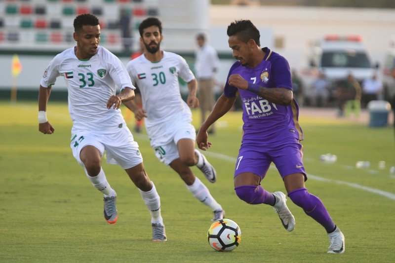 "جانب من لقاء الفريقين في دوري الموسم الماضي ـــ البيان"