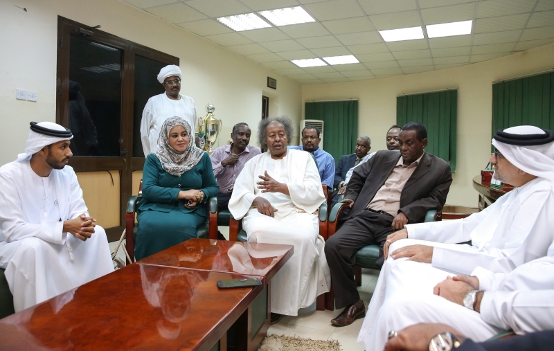 استاد محمد بن زايد يستضيف قمة الكرة السودانية