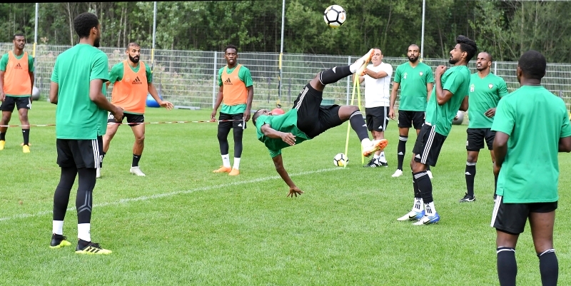 "من تدريبات سابقة للمنتخب | البيان"