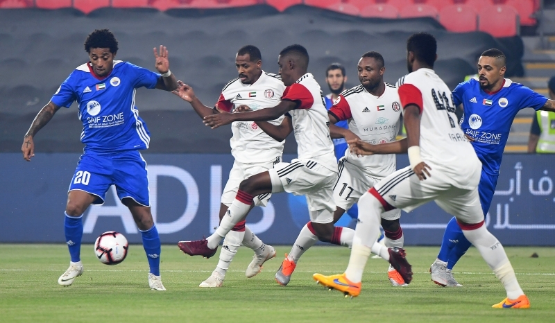 "خليفة مبارك مدافع الجزيرة أحد أفضل المدافعين في دورينا | البيان"
