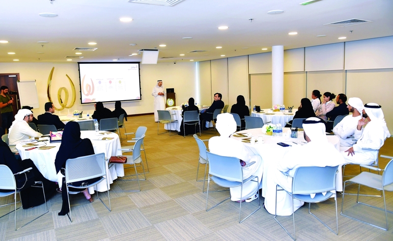 "جانب من اللقاء مع المتطوعين | البيان"