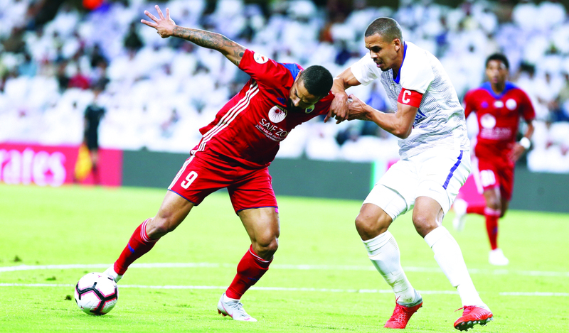 "العين خيب آمال جماهيره والشارقة تمسك بالصدارة | تصوير: عمران خالد"