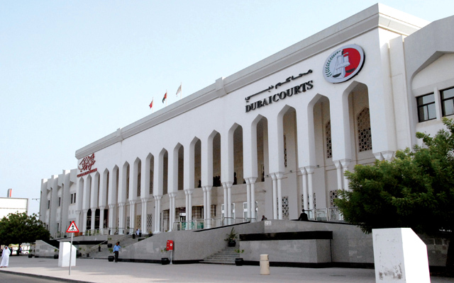 أنجبا طفلة سفاحا وحاولا نسبها الى أب آخر بعقد زواج مزور