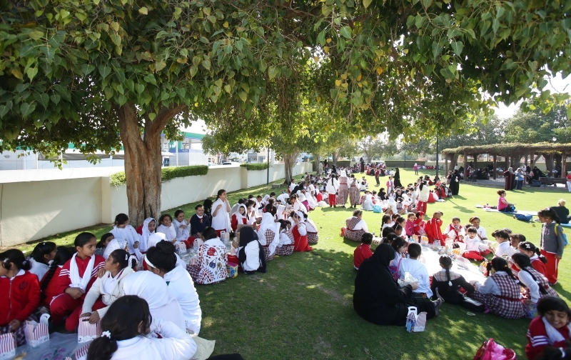 "Hind Bint Al Maktoum school children during thr brakefasf at Umm Suqeim Park in Dubai. February 12, 2014. Photo by Xavier Wilson"