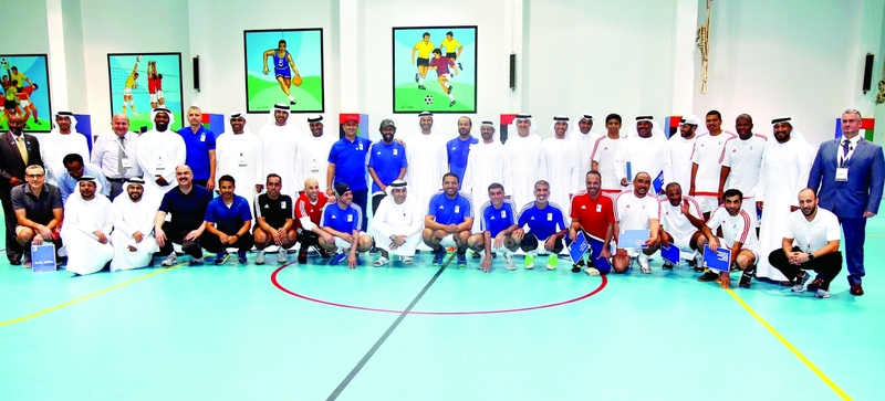 "نجوم الزمن الجميل مع ممثلي شركة أدنوك | البيان"