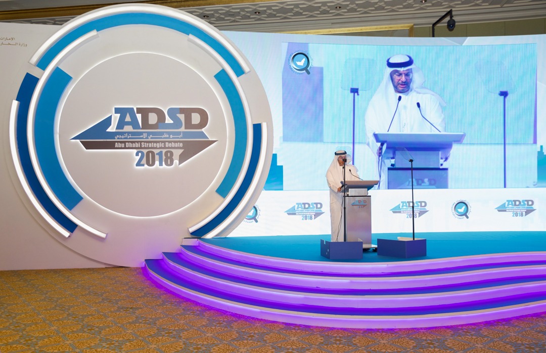 قرقاش: الكُرة في ملعب الحوثيين وعليهم العودة إلى طاولة المفاوضات