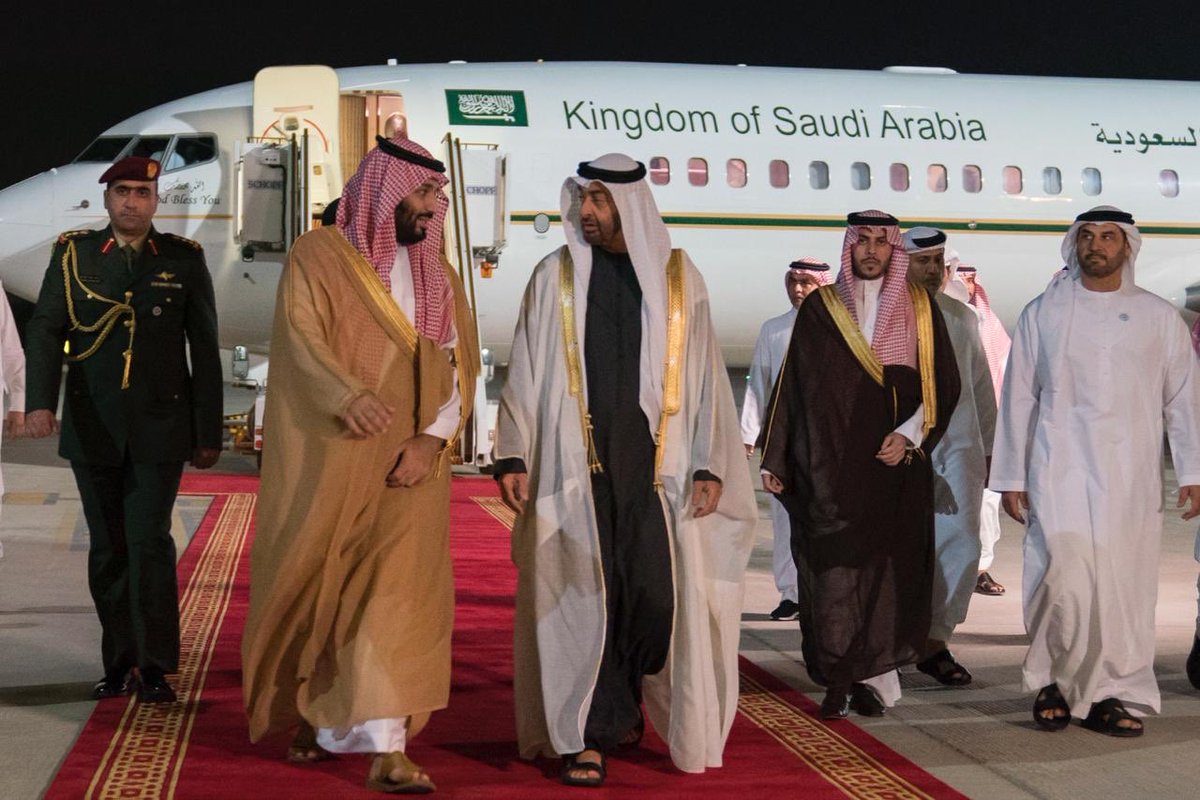 محمد بن سلمان يصل إلى الدولة ومحمد بن زايد في مقدمة مستقبليه