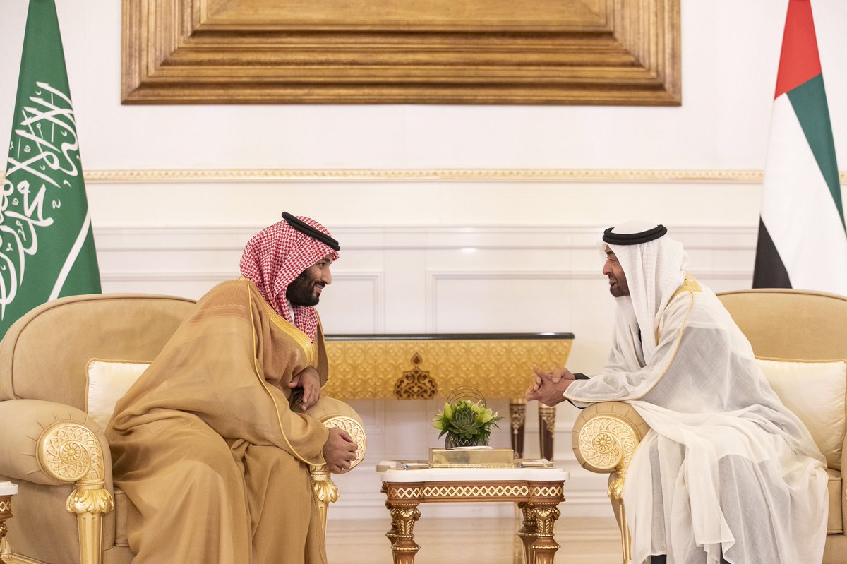 محمد بن زايد ومحمد بن سلمان يبحثان العلاقات الأخوية وتطورات الأوضاع في المنطقة