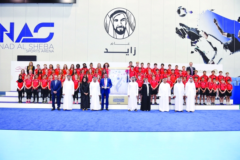 "Ⅶ حمدان بن محمد خلال الاستقبال بحضور بحضور جميلة المهيري ومطر الطاير وسعيد حارب وعبد الله الكرم | تصوير: محمد هشام"