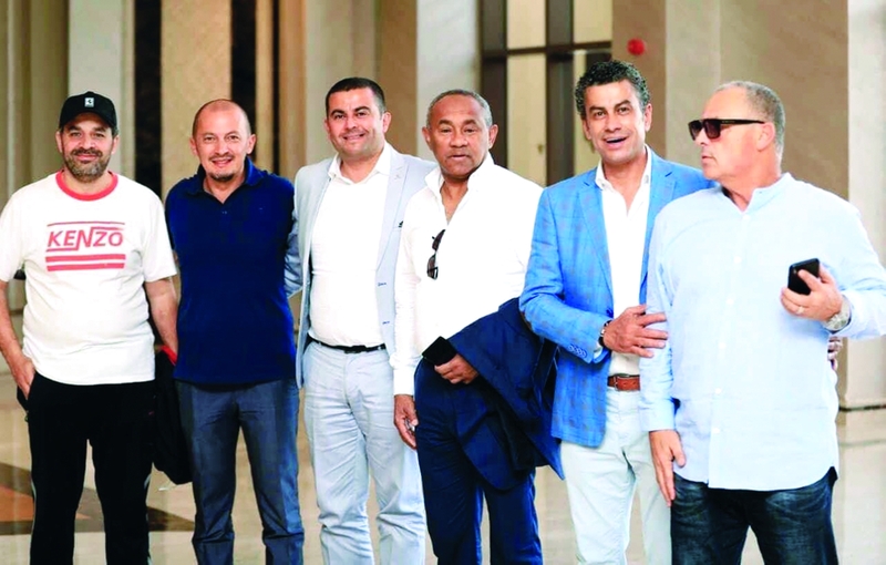 "محمد أحمد رئيس الاتحاد الأفريقي مع هاني أبو ريدة | أرشيفية"