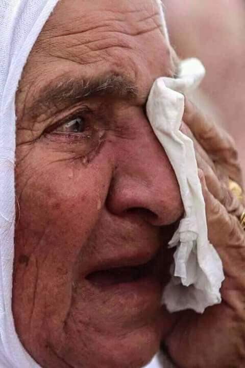 صورة أبكت ملايين الجزائريين