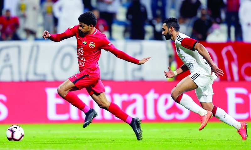 "شباب الأهلي قلب الطاولة على الجزيرة وتأهل لنصف النهائي | تصوير عيسى البلوشي"