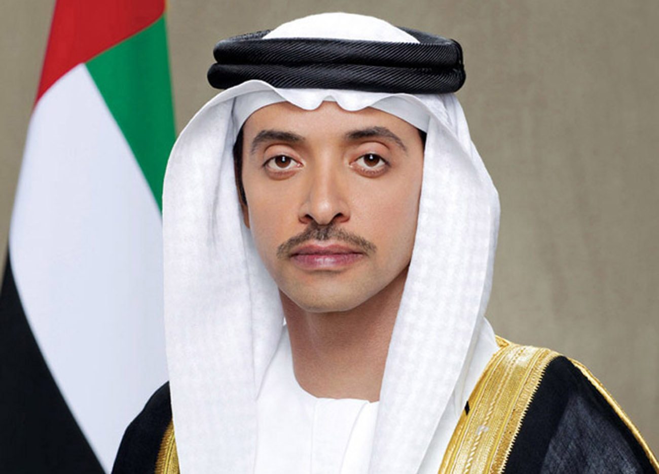 هزاع بن زايد يهنئ مصر بافتتاح مسجد الفتاح العليم وكاتدرائية المسيح