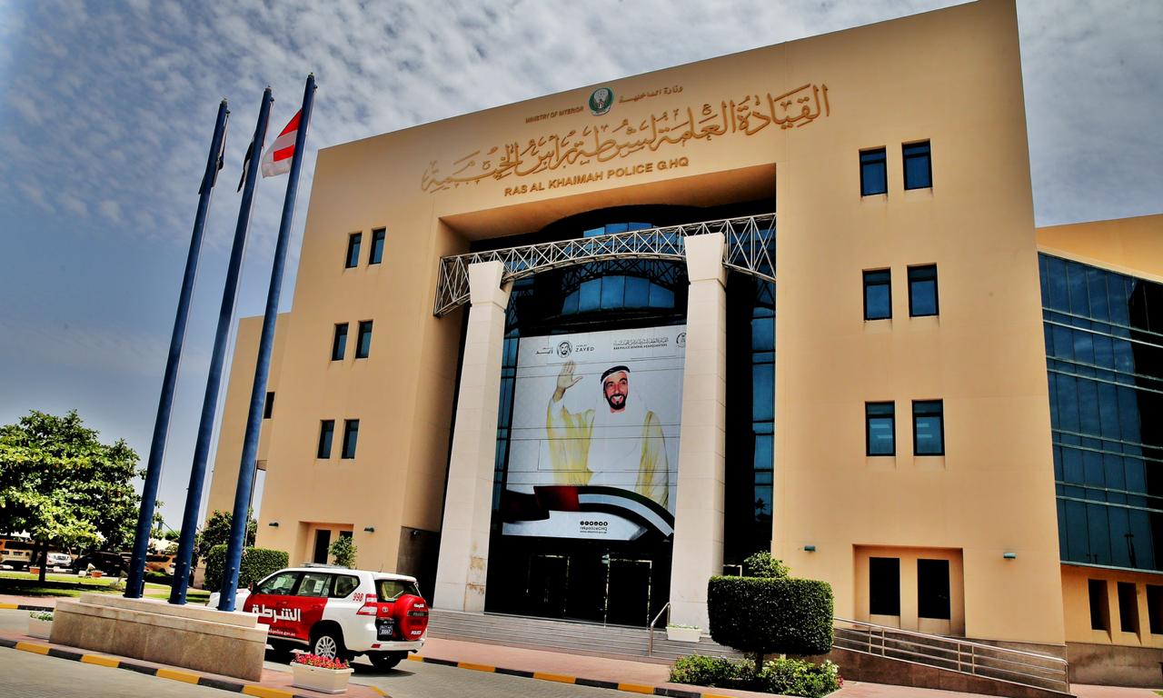 شرطة رأس الخيمة تنقذ ثلاث سيدات أوروبيات