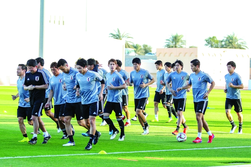 "جانب من تدريب المنتخب الياباني   |  تصوير: سالم خميس"