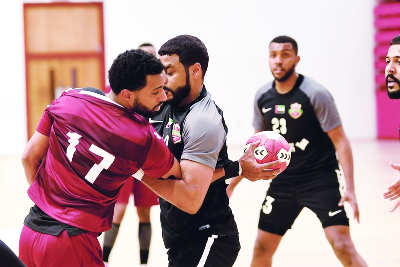 "جانب من لقاء شباب الأهلي والوحدة | البيان"