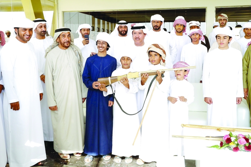"تتويج الفائزين بالمراكز الأولى في أخر أيام المهرجان | البيان"