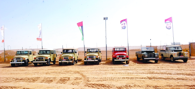 "السيارات الكلاسيكية نالت إعجاب الحضور"