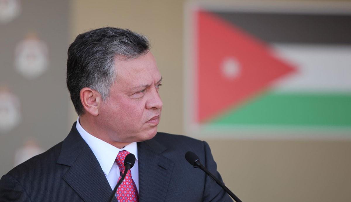 العاهل الأردني يجري تعديلاً وزارياً على حكومة الرزاز