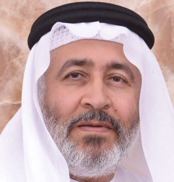 قصيدة تنساب أبياتها مثل نهر من حرير