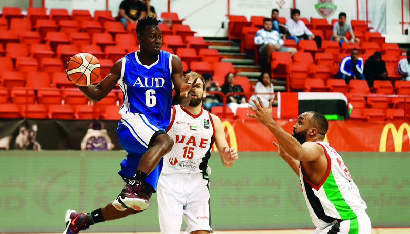 "منتخب الإمارات يتفوق على الجامعة الأميركية | تصوير - سالم خميس"