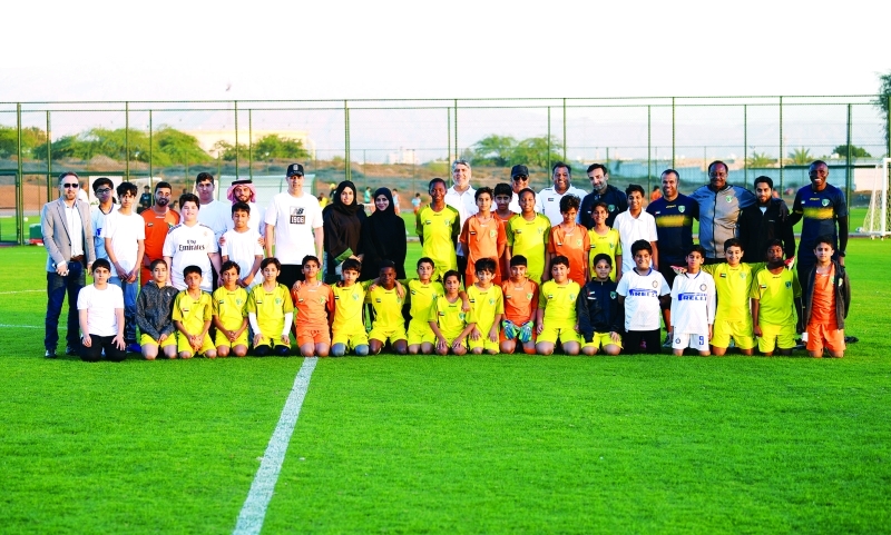 "Ⅶ لقطة جماعية للمشاركين في الحدث | البيان"