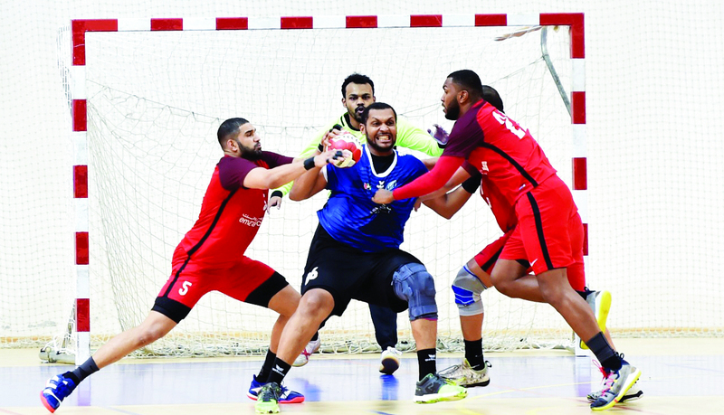 "Ⅶ شباب الأهلي يكسب النصر ويحافظ على الصدارة | البيان"