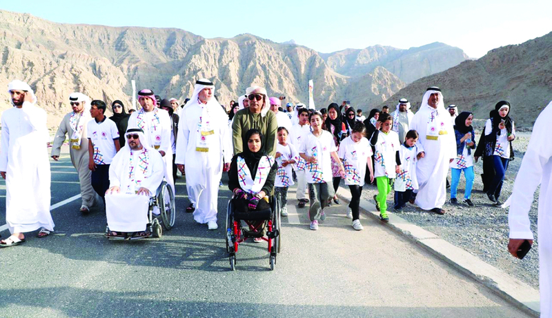 "رموز الرياضة يتقدمون مسيرة دعم الأولمبياد الخاص | البيان"