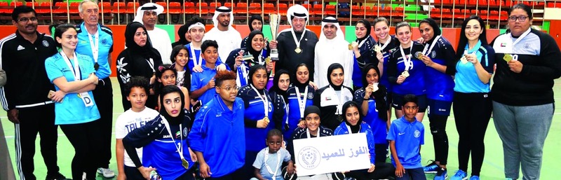 "■ سعيد بن طحنون متوجأ سيدات النصر | تصوير : عمران خالد"