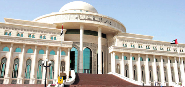 كمّمت فم رضيعة لأنها «لا تطيق أصوات الصغار»