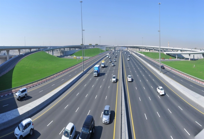 771 كيلومتراً أطوال الطرق الاتحادية في الإمارات نهاية 2018