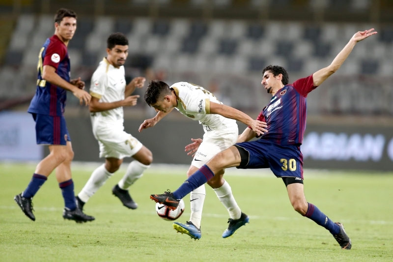"من إحدى مباريات الوحدة"