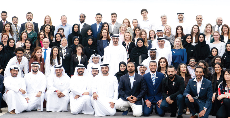 "محمد بن زايد خلال استقباله اللجنة العليا المنظمة للأولمبياد الخاص - أبوظبي 2019 | تصوير: راشد المنصوري"