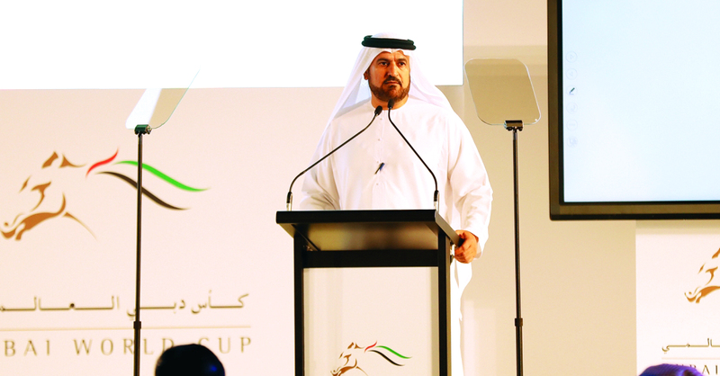 "Ⅶ سعيد الطاير خلال إلقاء كلمته في مراسم القرعة | البيان"