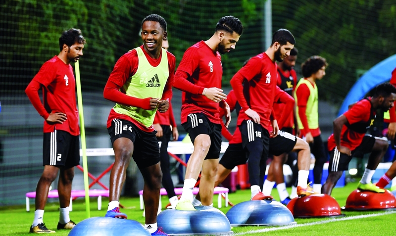 "من تدريبات سابقة للمنتخب | البيان"