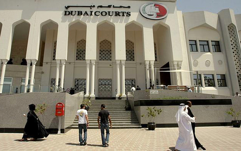 مدير بنك يتواطأ مع مديري شركتين في الاستيلاء على 2.25 مليون درهم