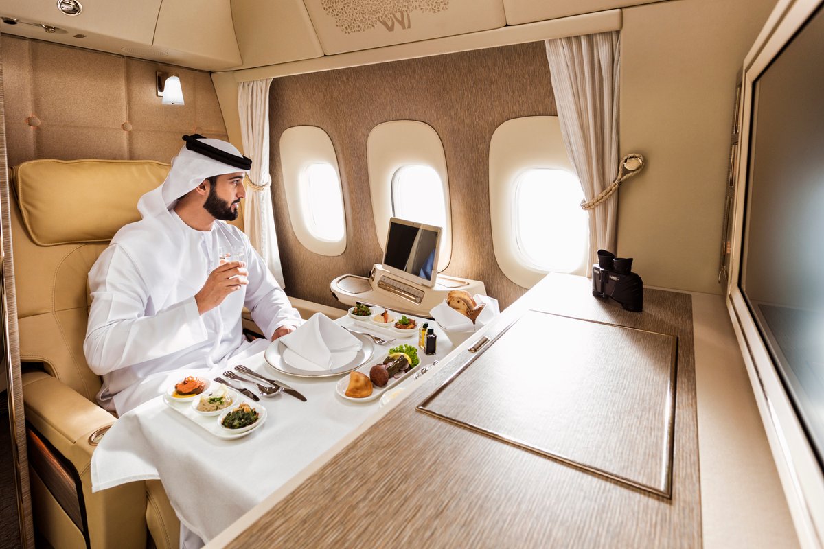 طيران الإمارات تشغل البوينغ 777 الجديدة إلى الرياض والكويت