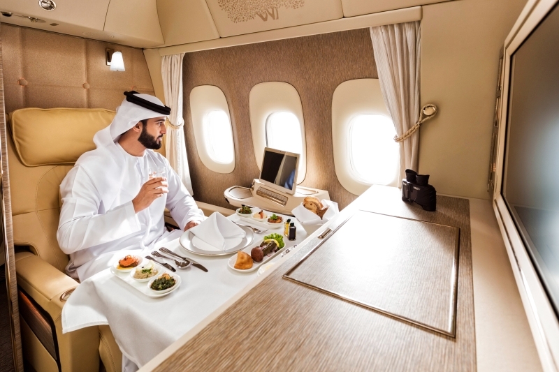 طيران الإمارات تشغل «بوينج 777» الجديدة إلى الرياض والكويت