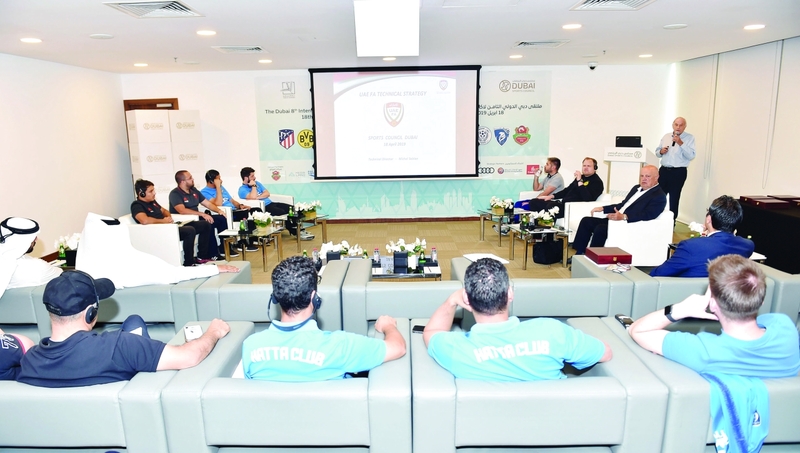 "جانب من فعاليات ملتقى دبي الدولي الثامن لأكاديميات كرة القدم | البيان"
