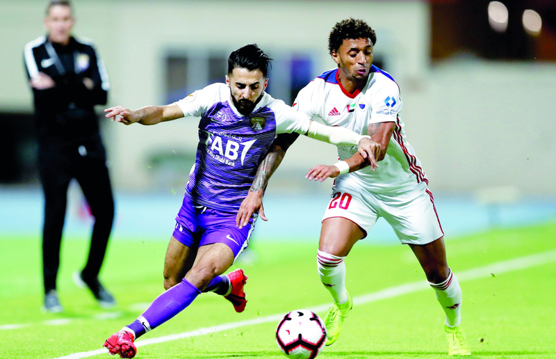 "من مباراة الشارقة والعين في الدوري | البيان"