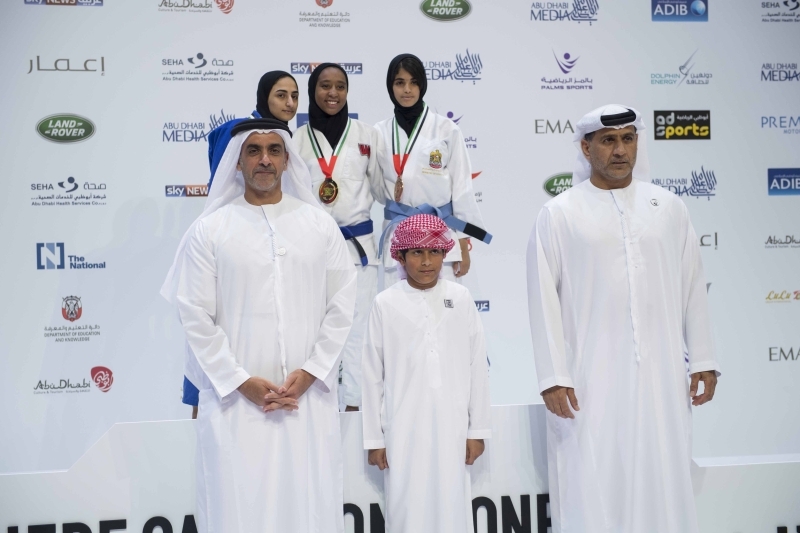 "سيف بن زايد شهد حفل الافتتاح وتتويج الأبطال بحضور عبد المنعم الهاشمي | تصوير: أحمد بدوان"