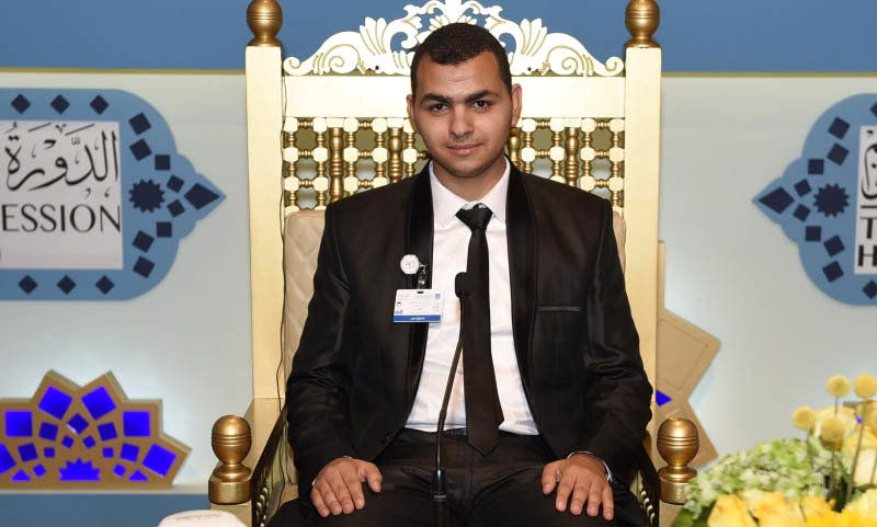متسابق مصر: والدتي الأميّة حفّظتني كتاب الله