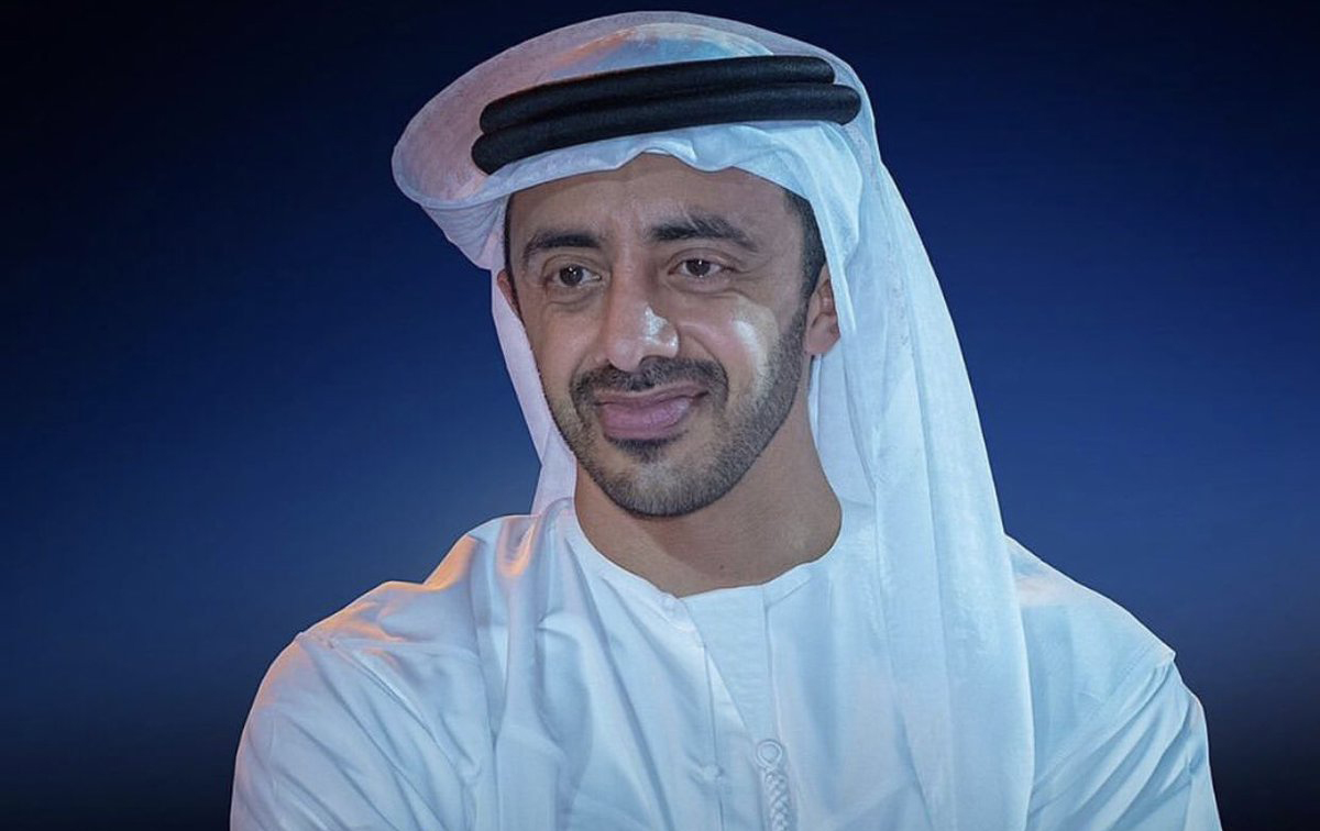 عبد الله بن زايد يزور متحف برج الساعة في مكة المكرمة