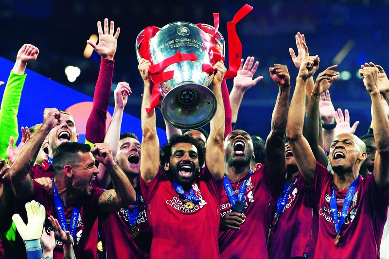 "محمد صلاح مُتوَّجاً مع ليفربول بلقب دوري أبطال أوروبا | أ ف ب"