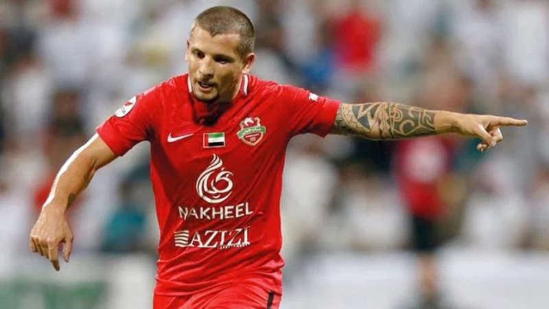 الاتحاد السعودي يطلب الأرجنتيني فيكيو