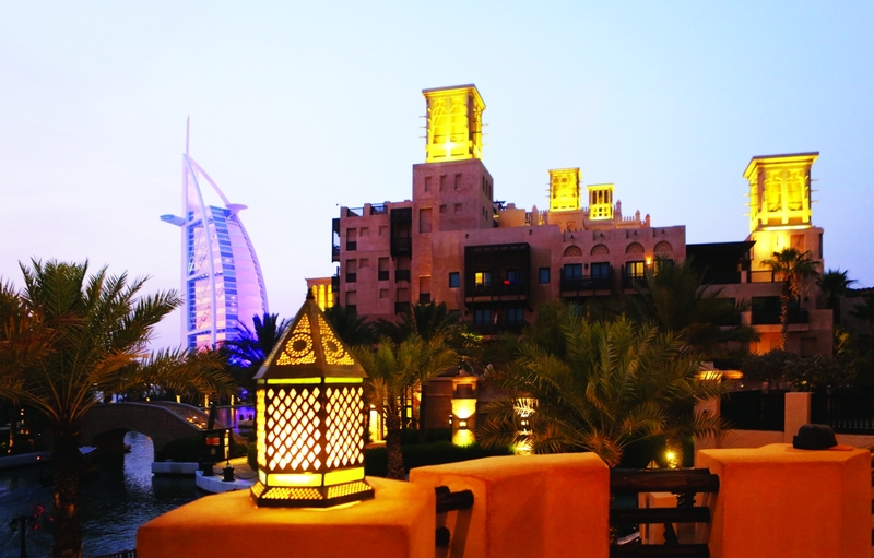 أنوار مدينة جميرا