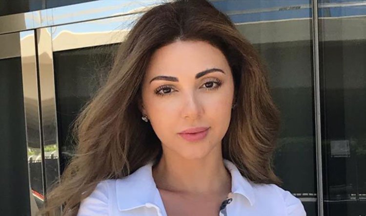 ميريام فارس تعتذر للشعب المصري