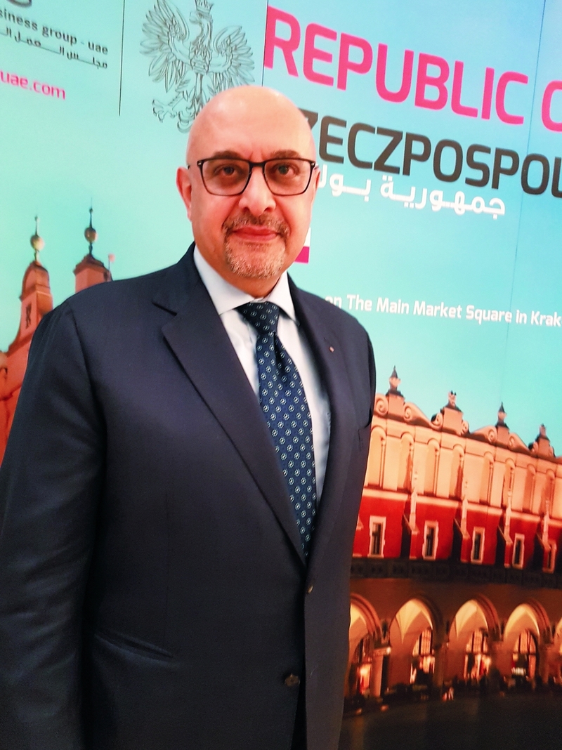 "■ وائل سليمان"